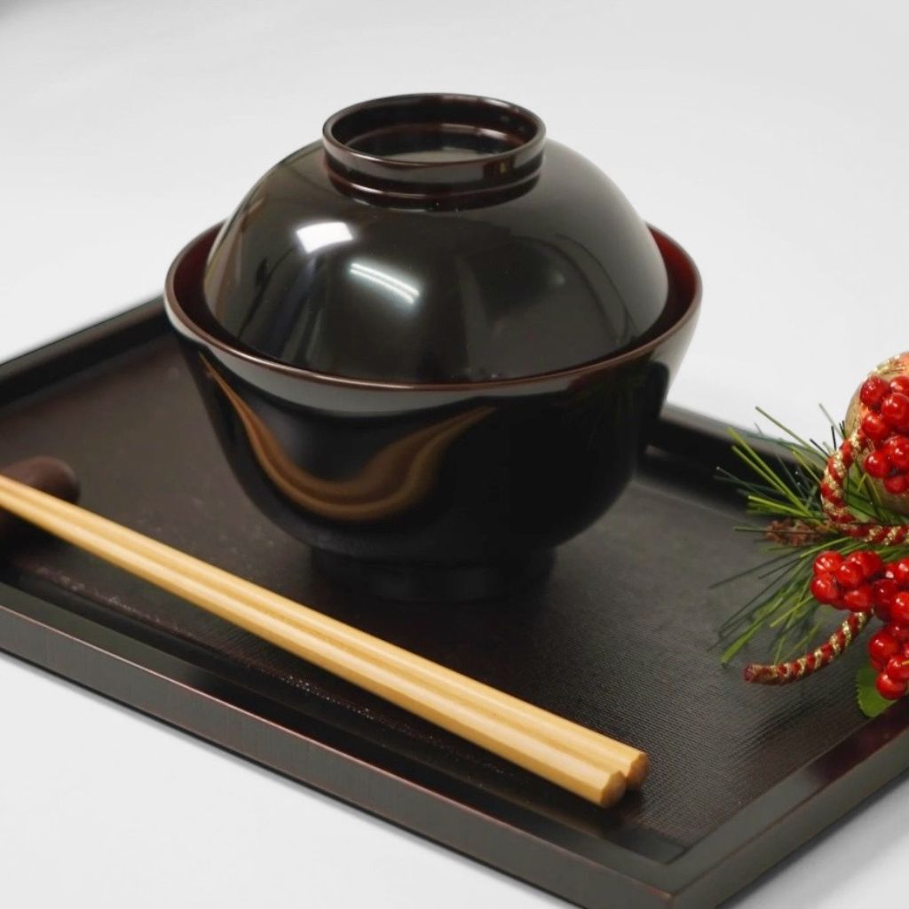 越前 まゆ型溜内朱お好み椀