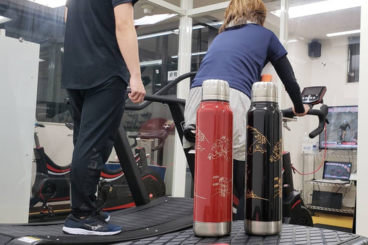 うるし塗「和モダンなボトル」のご紹介