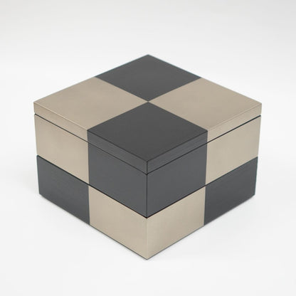 越前 二段重 黒ハケ目市松