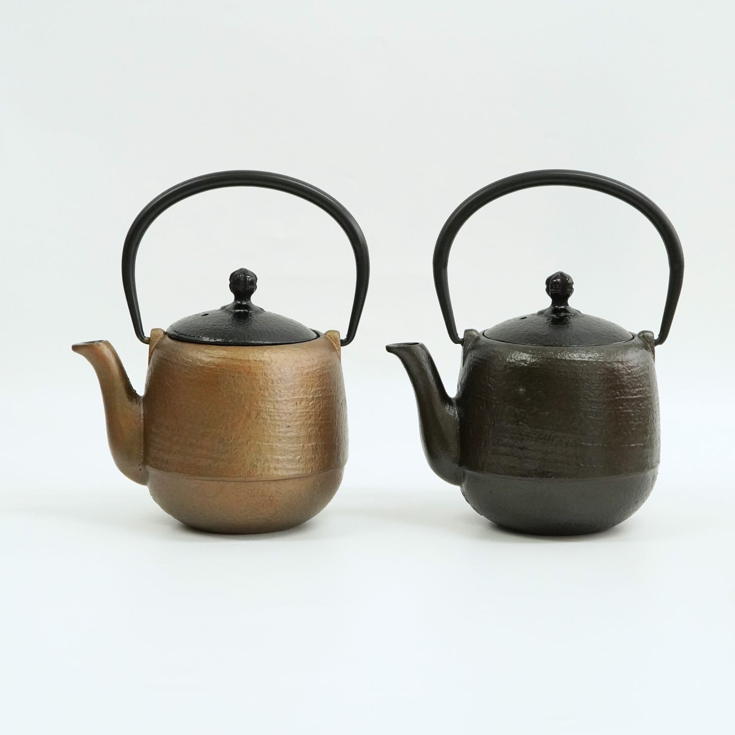 南部鉄器　越前塗　うるしポット なつめ型