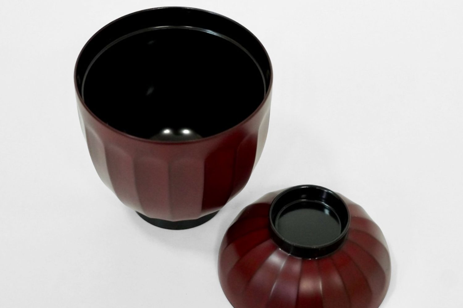 越前 菊割小吸物椀 – 漆器 高翆