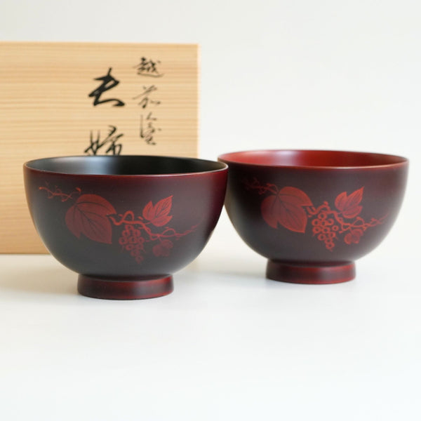 越前 白檀葡萄夫婦椀